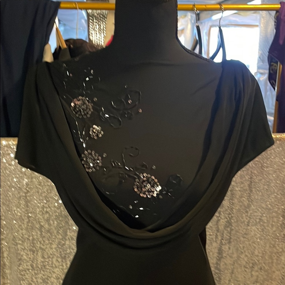 Patra Black and Silver Sleeveless Midi Gown